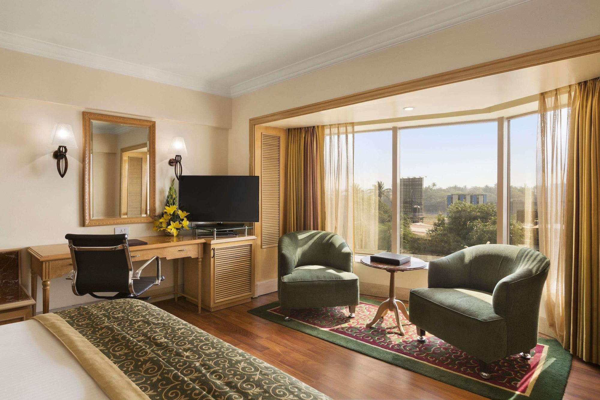 Hotel Ramada Plaza By Wyndham Palm Grove Bombaj Exteriér fotografie A room at the Taj Bengal