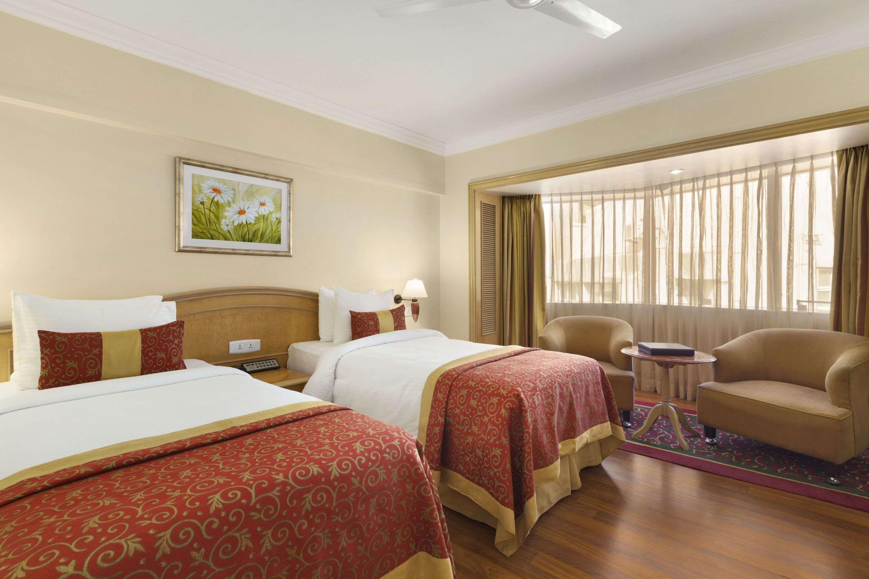 Hotel Ramada Plaza By Wyndham Palm Grove Bombaj Exteriér fotografie A room at the Taj Bengal