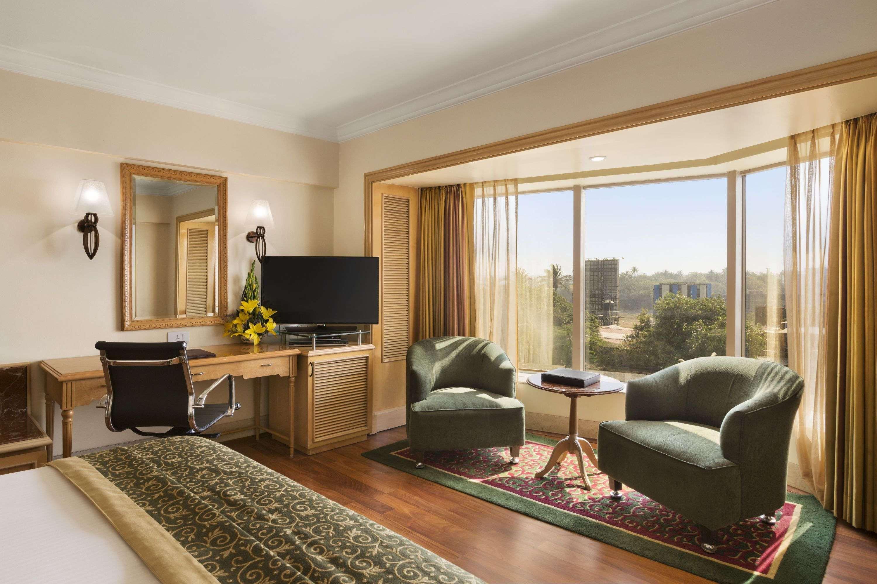 Hotel Ramada Plaza By Wyndham Palm Grove Bombaj Exteriér fotografie A room at the Taj Bengal