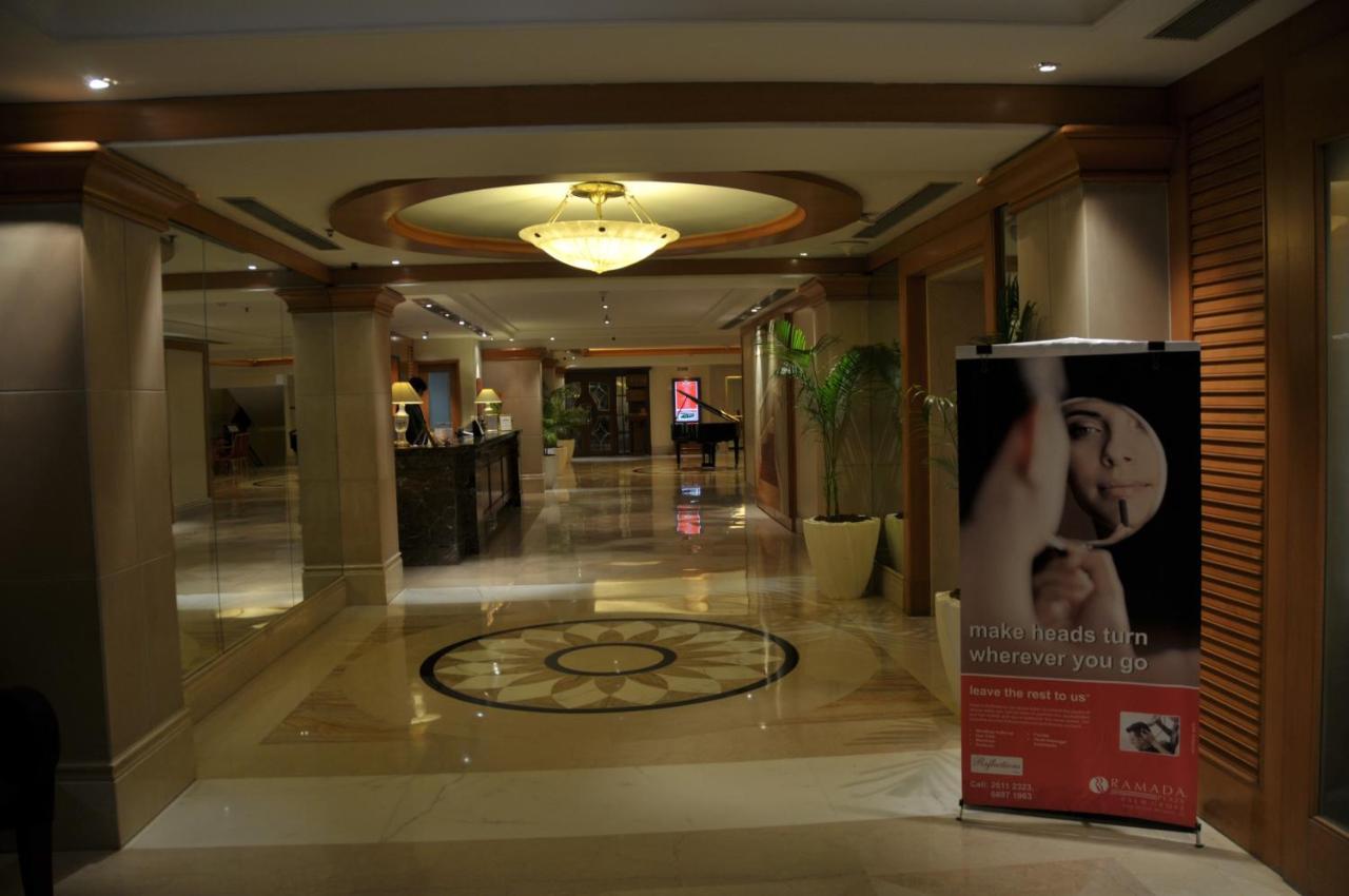 Hotel Ramada Plaza By Wyndham Palm Grove Bombaj Exteriér fotografie Lobby