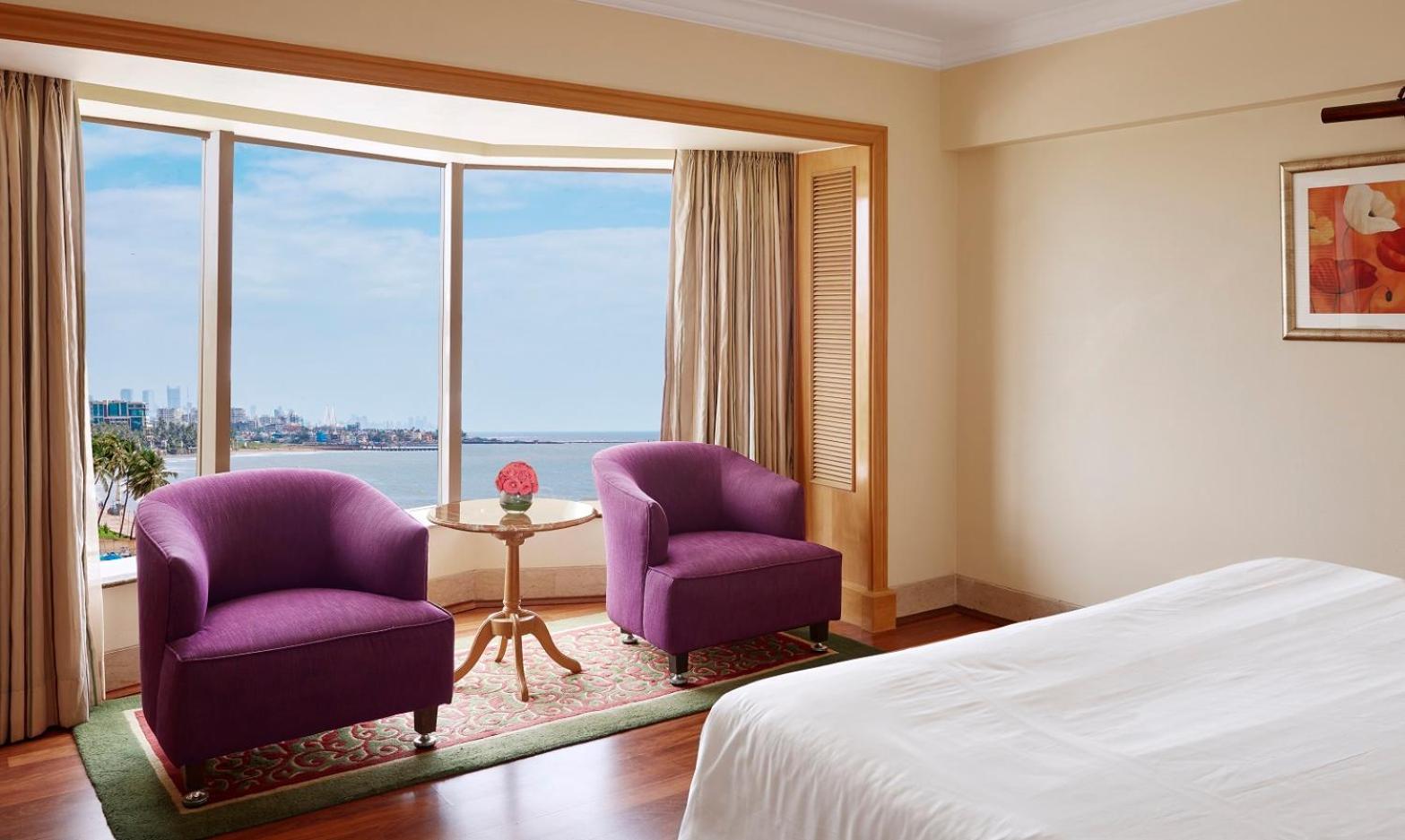 Hotel Ramada Plaza By Wyndham Palm Grove Bombaj Exteriér fotografie A room at the hotel