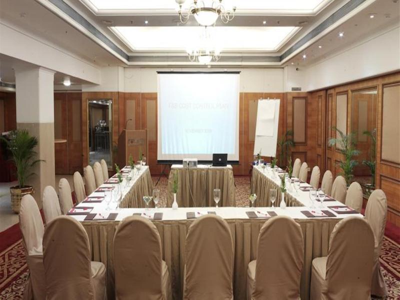 Hotel Ramada Plaza By Wyndham Palm Grove Bombaj Exteriér fotografie The Imperial Hotel, New Delhi